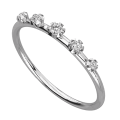 Anello Moissanite Half Eternity taglio rotondo per donna