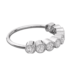 Anello Moissanite Half Eternity taglio rotondo da 0,90 TCW per donna