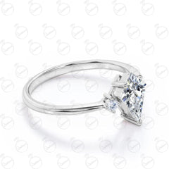 Anello da donna con 3 pietre Moissanite taglio aquilone da 1,30 TCW