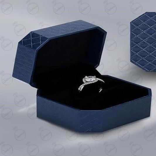 Anello da donna con moissanite intrecciata taglio rotondo TCW da 1,50