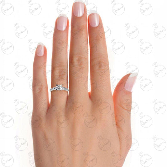 Round Brilliant Cut 3 Stone Moissanite Ring for Women