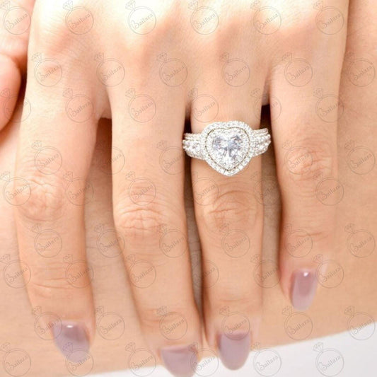 Anello Moissanite Halo con taglio a cuore TCW da donna