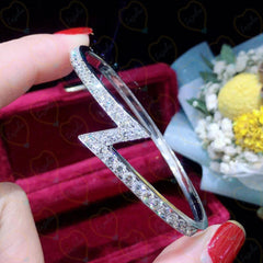 25.00 TCW Round Cut Unique Lab Grown Diamond Bangle for Women