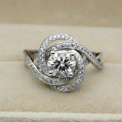 1.00 TCW Round Cut Twisted Lab Grown Diamond Ring for Women