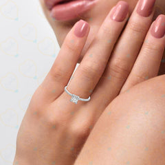 Anello da donna con diamante coltivato in laboratorio con alone nascosto e taglio rotondo da 1,00 CTW