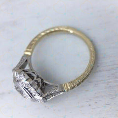 Anello da donna con diamante Art Déco in laboratorio con taglio rotondo da 1,30 TCW