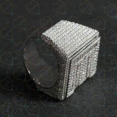 Anello con diamante solitario LabGrown taglio rotondo