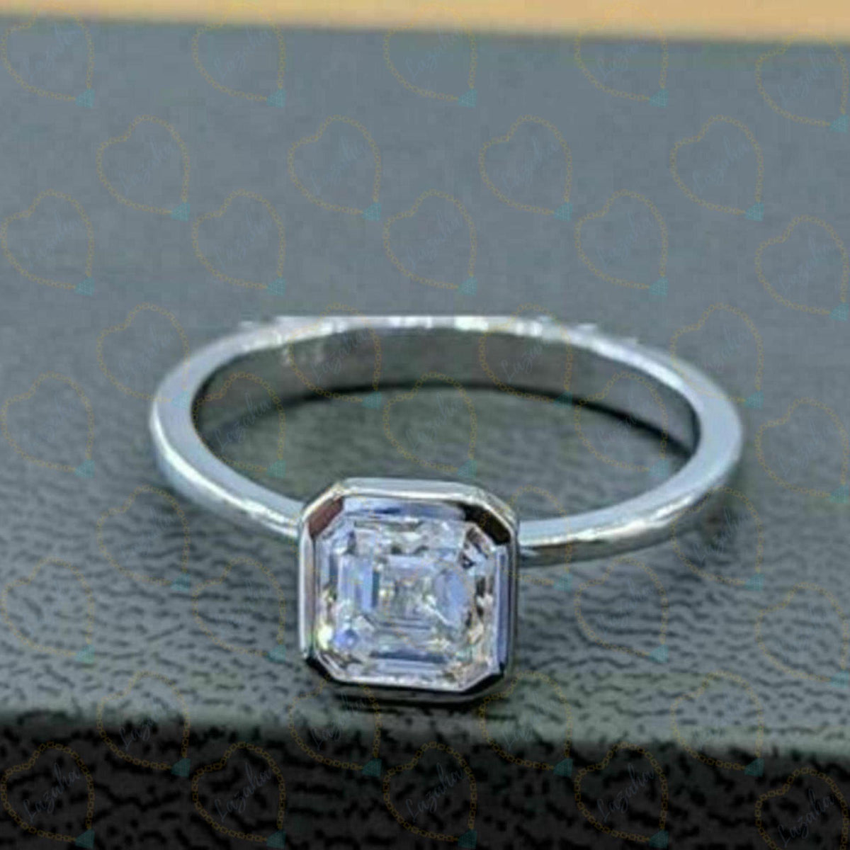 Anello da donna con diamante solitario taglio Asscher TCW da 1,50