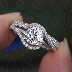 1.00 TCW Round Cut Twisted Lab Grown Diamond Ring for Women