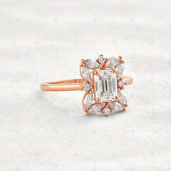 Anello con diamante Halo Lab Grown taglio smeraldo per donna